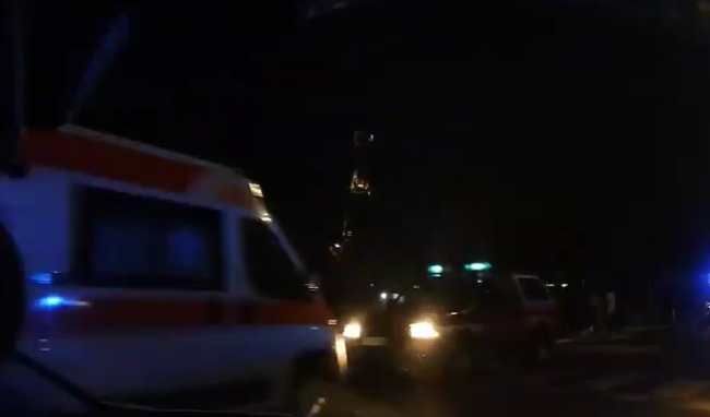 Donna cade tra gli scogli ad Aci Castello – VIDEO