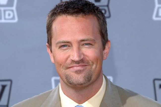 Addio a Matthew Perry, il celebre Chandler Bing di “Friends”