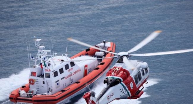 Messina, scomparso uomo in mare: le ricerche della Guardia Costiera