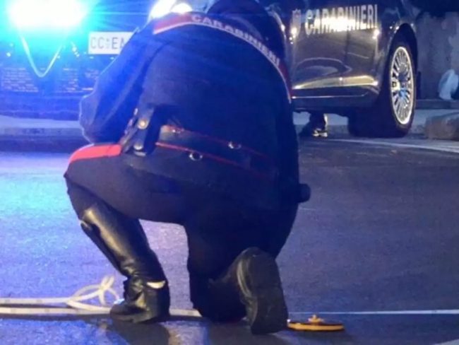 Incidente vicino Etnapolis, Carabinieri investiti durante l’intervento: uno è grave