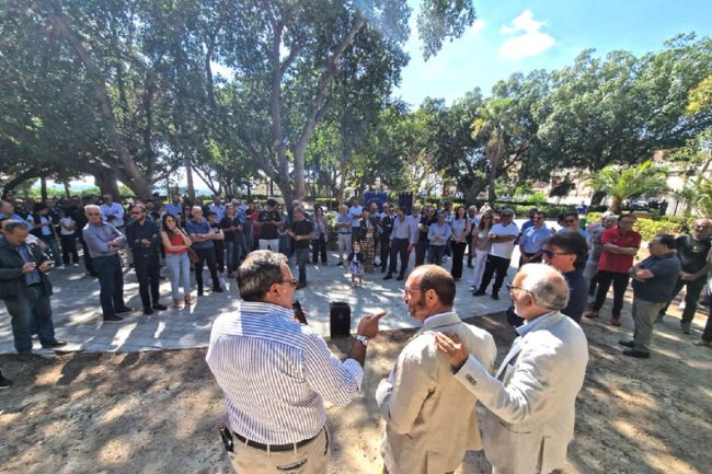 Sit in a Castelvetrano per dire “no” alla mafia
