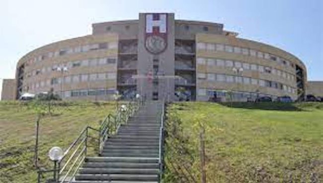 Al Pronto Soccorso di Lentini con un coltello, denunciato un uomo