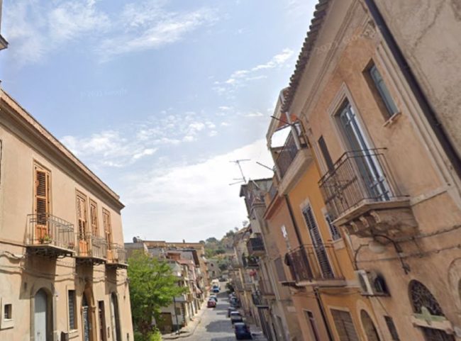 Sparatoria Valguarnera, il bilancio delle vittime sale a due