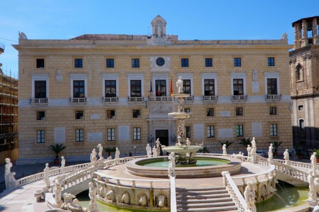 Giunta Palermo, si dimette l’assessore allo Sport e turismo Sabrina Figuccia