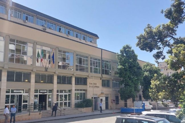 Sfruttamento del lavoro e caporalato tra Caltanissetta e Agrigento: 16 indagati