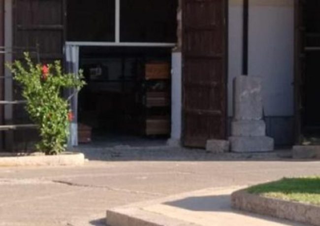 Lacrime al funerale del 13enne di Palermo che si è tolto la vita, il cordoglio del sindaco