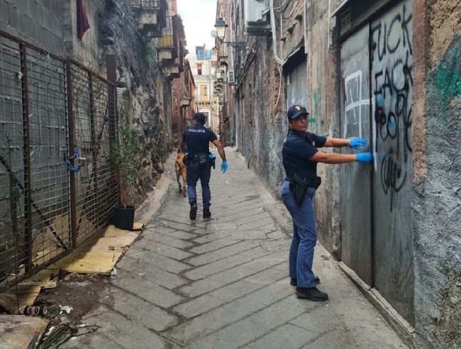 Catania, setacciato il quartiere di San Berillo – FOTO E VIDEO
