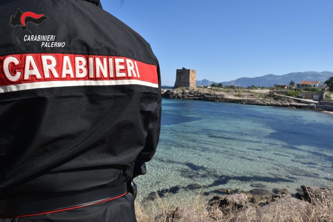Furto negli uffici del Comune di Cinisi, denunciati 3 giovani