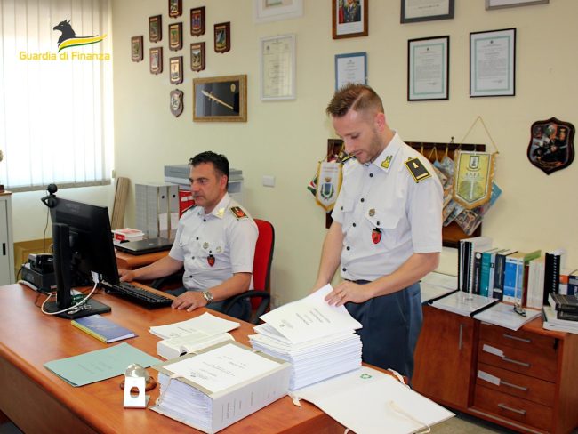 Noto barbiere di Adrano evade il Fisco per 700mila euro