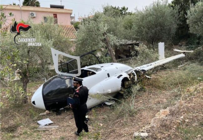 Guasto all’elica per un elicottero nel Siracusano, miracolati i passeggeri