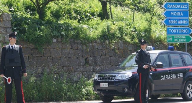 Litiga con un coetaneo e lo investe, arrestato 21enne