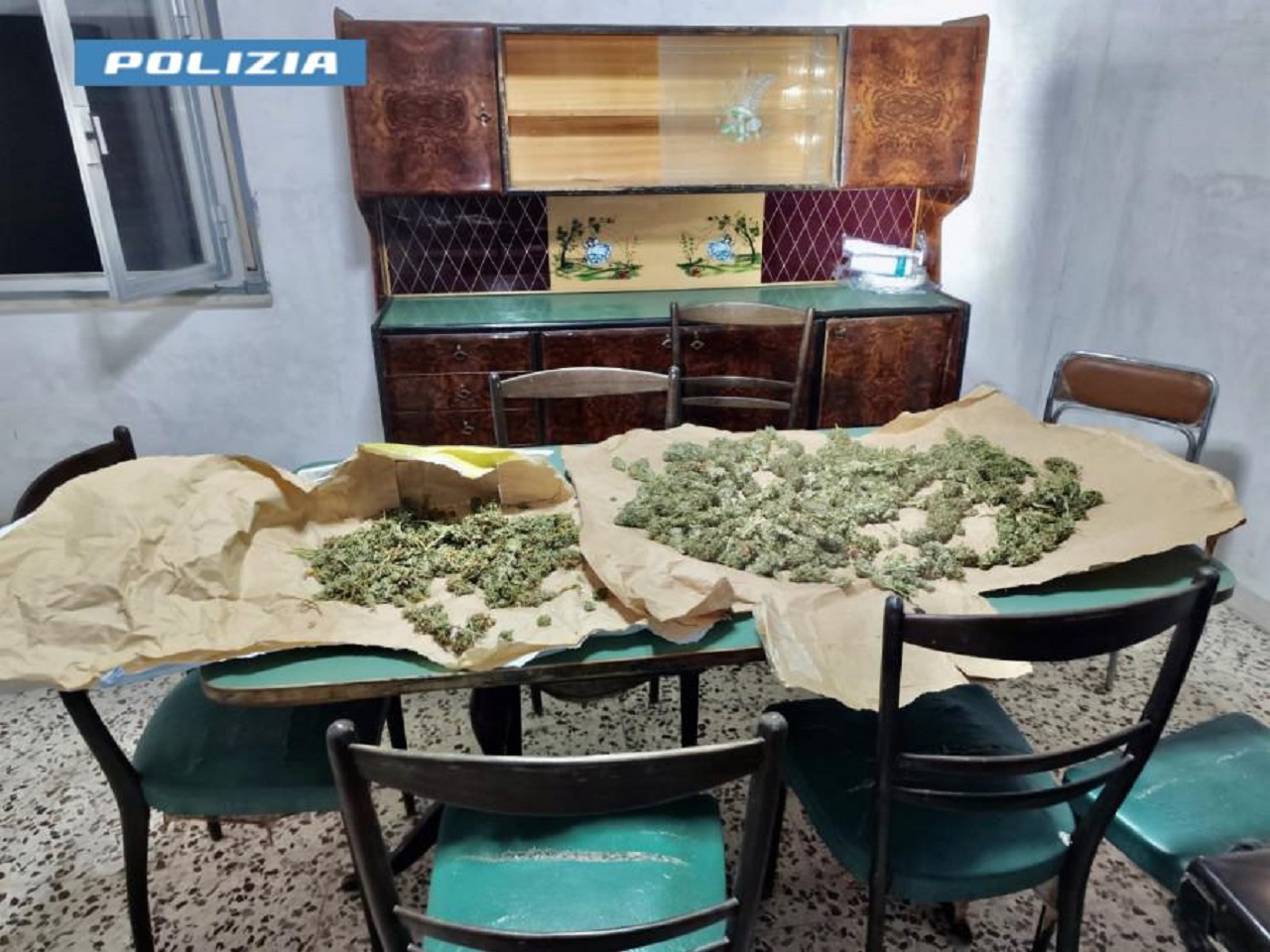 Piantagione “fai da te” nel Messinese, in manette 34enne: sequestrati oltre 2 kg di marijuana