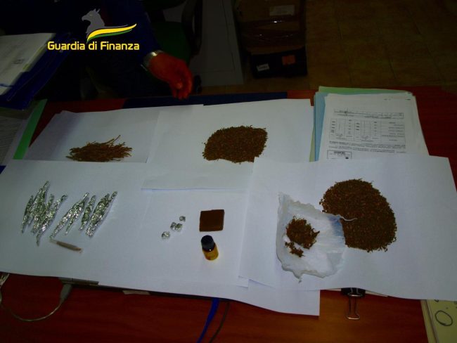 Rosolini, sequestrate circa un migliaio di dosi di droga