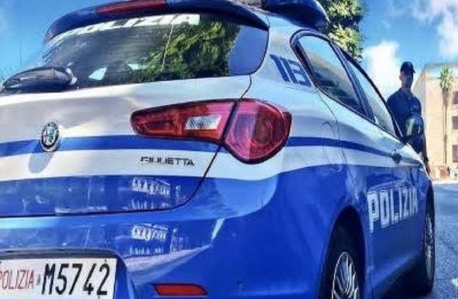 Controlli al Codice della Strada in piazzetta Adamo