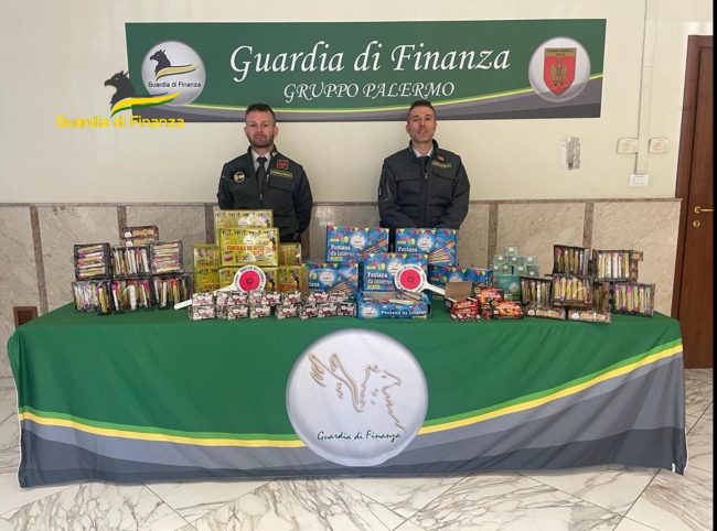 Sequestrati a Carini oltre un milione di artifici pirotecnici detenuti illegalmente