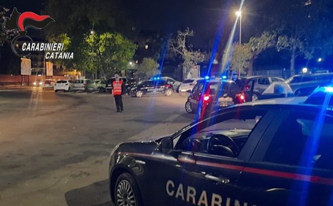 Illegalità diffusa, controllate 70 persone e 30 veicoli nel Catanese