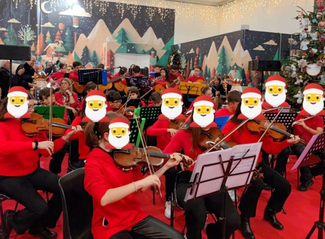 “Tra le note persi…e mai più dispersi”: l’orchestra e il coro dell’I.C. “F. De Roberto” di Catania all’evento “I care” contro la dispersione scolastica