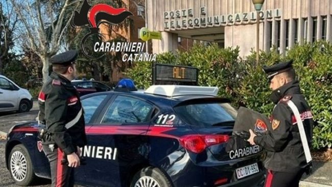 Denunciata una dipendente di un ufficio postale del Catanese
