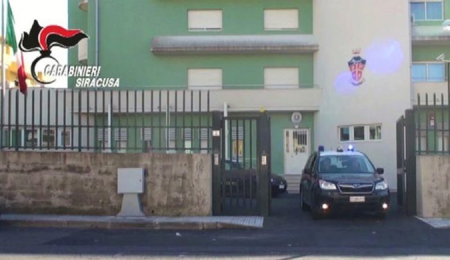 Pregiudicato in trasferta a Carlentini viola normativa sugli stupefacenti e finisce in carcere