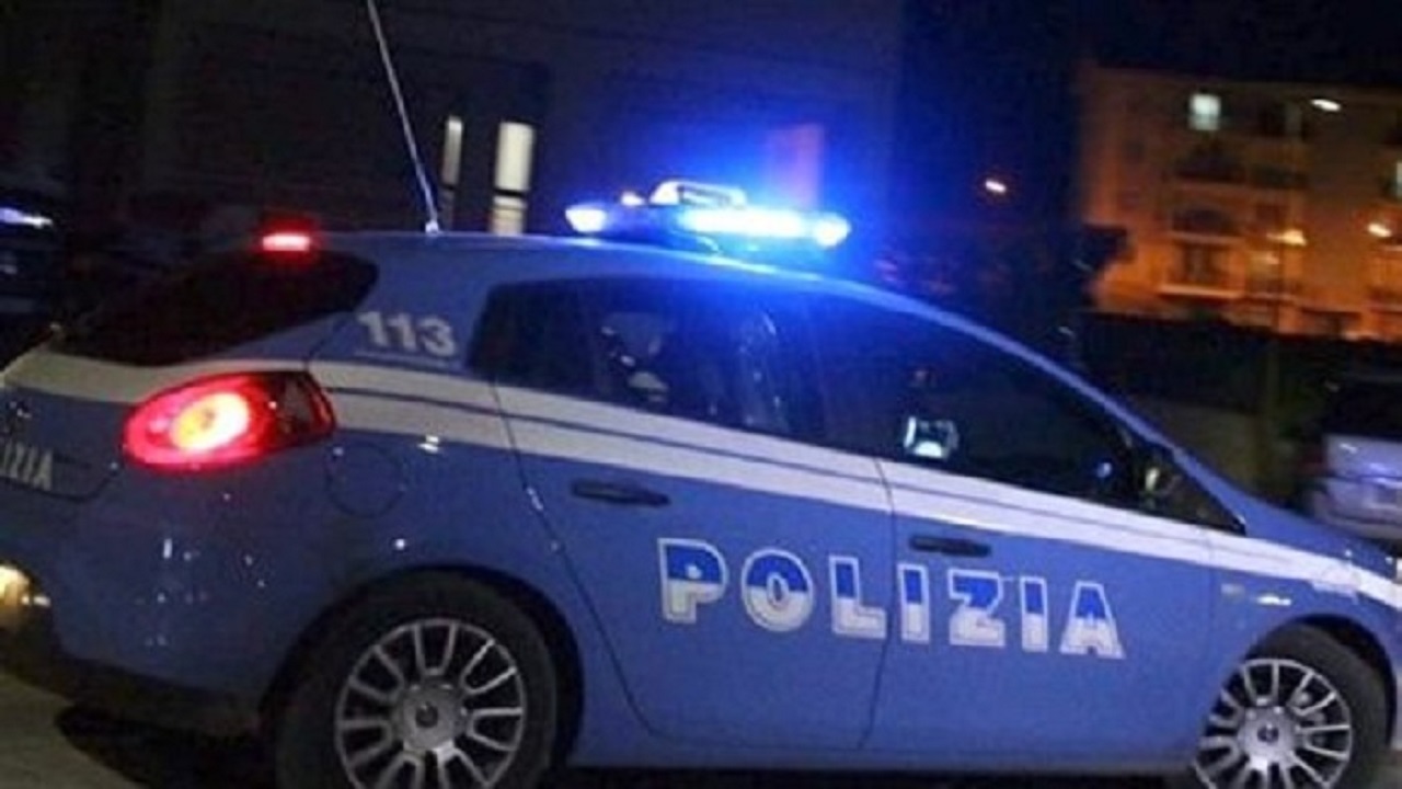 Catania, inseguimenti notturni per la polizia: arrestato un 36enne che girava in scooter