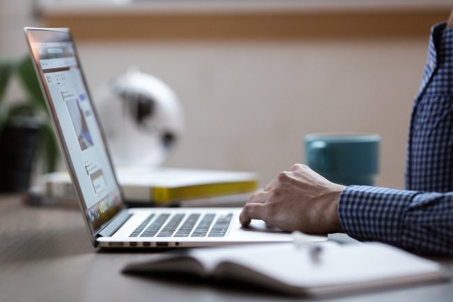 Gioco online: come funziona la normativa italiana?