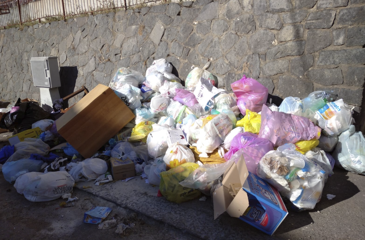 Le bellezze di Catania “oscurate” dall’emergenza rifiuti, la parola a De Caudo (Cgil)