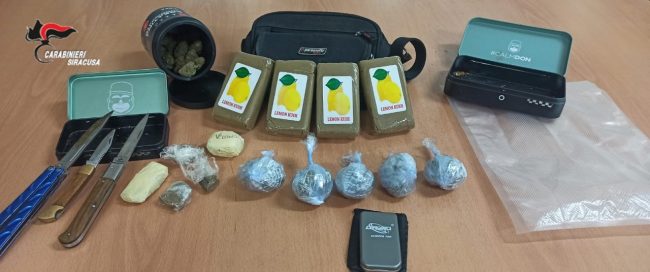Via vai sospetto, in casa oltre mezzo chilo di droga: arrestato pregiudicato del Siracusano