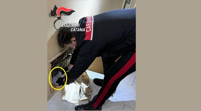 Ai domiciliari ma con droga sintetica e “tradizionale”: 3 cinesi arrestati