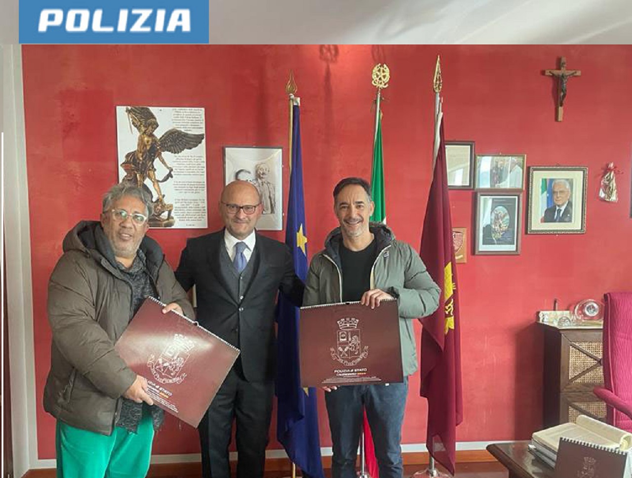 Ragusa, visita a sorpresa per il questore Trombadore dei “poliziotti” della fiction “Il Commissario Montalbano”