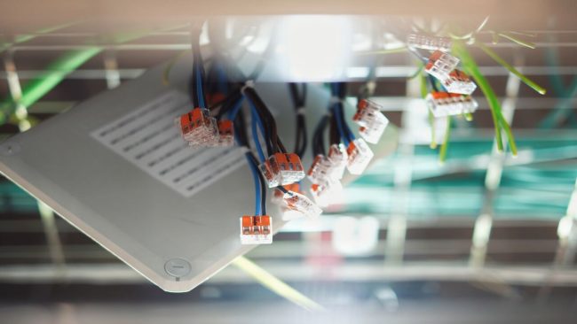 Perché la sicurezza è alla base del risparmio nella scelta del materiale elettrico