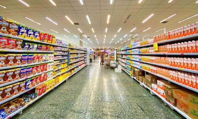Due supermercati di Palermo nel mirino dei rapinatori, in fuga i malviventi
