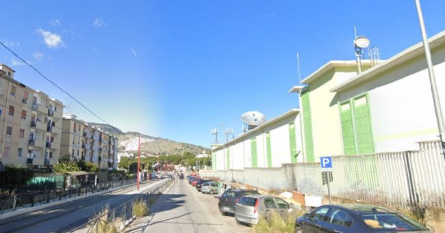 Panico a Palermo, alcuni passanti colpiti da una pistola ad aria compressa