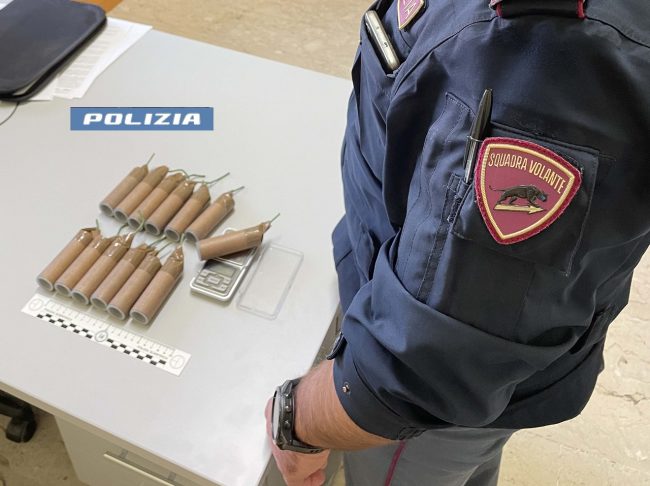 Nascondeva in casa petardi illegali, arrestato 33enne nel Catanese