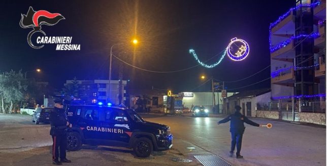 Controlli tra Taormina e Giardini Naxos, otto persone denunciate e tre segnalate per assunzione di droga