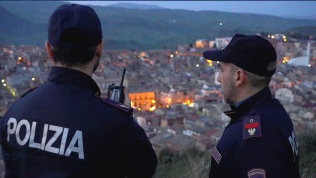 Spaccio a Enna, in manette pusher