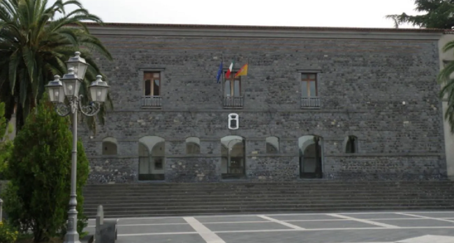 Comune di Randazzo sciolto per mafia, insediati i Commissari Prefettizi
