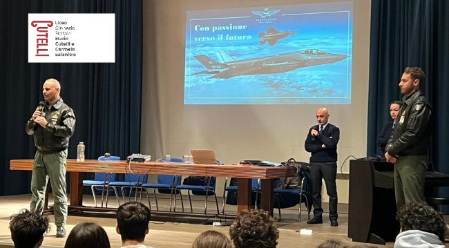 Al Liceo Cutelli e Salanitro “si vola” insieme agli ospiti dell’Aeronautica Militare Italiana