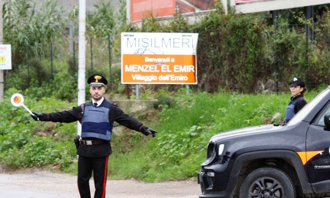 Combustione illecita rifiuti speciali: denunciati due uomini nel Palermitano