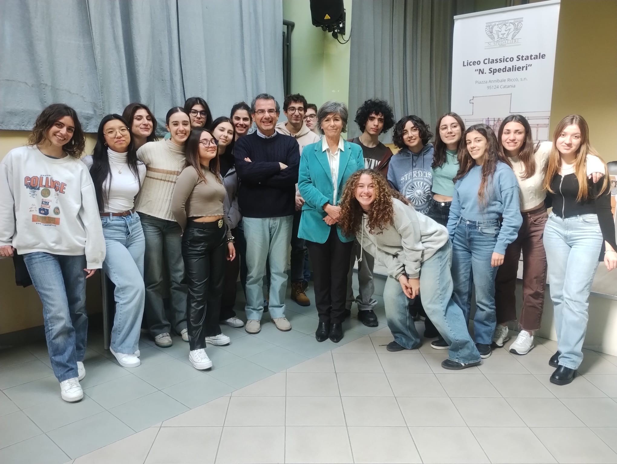 Il Liceo “Spedalieri” festeggia con la prof.ssa Reichlin il XXV compleanno dell’Euro