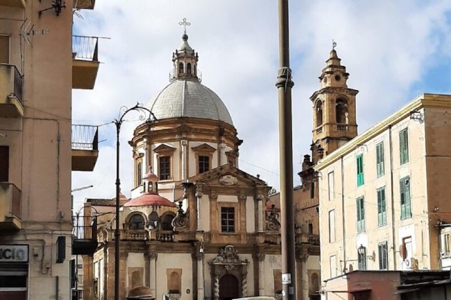 Emergenza rifiuti a Palermo, 5 ditte private in soccorso della Rap