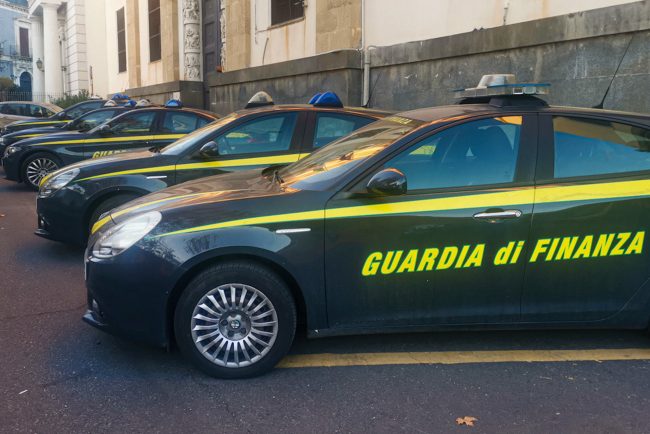 Bancarotta fraudolenta e autoriciclaggio: sequestrate le quote di una azienda che lavora il marmo