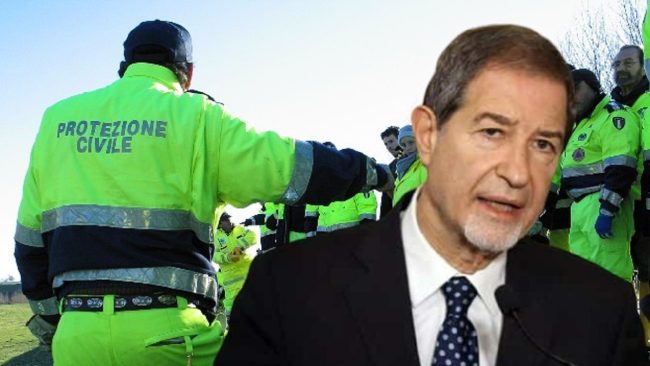 Emergenza incendi in Sicilia, il ministro Musumeci alla ricerca di una soluzione