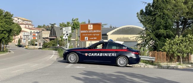 Rumori sospetti in casa, arrestato 65enne del Palermitano