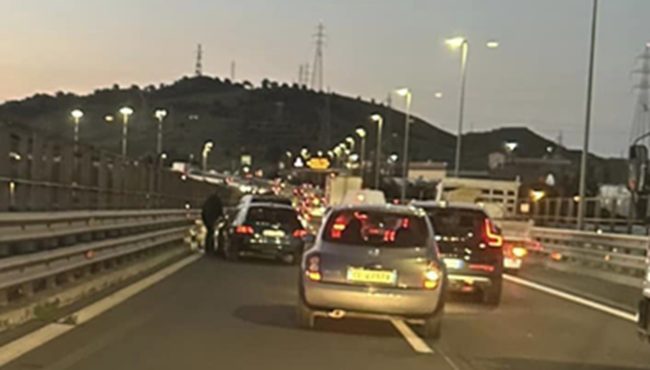 Tangenziale di Catania, doppio tamponamento in direzione Siracusa: code e rallentamenti