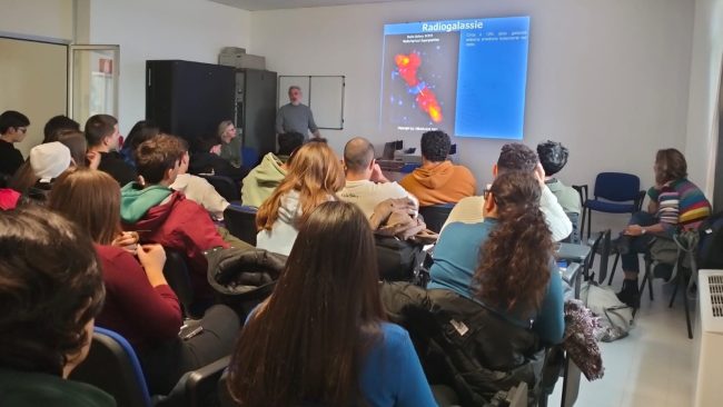 Didattica orientativa tra le stelle: gli studenti del “Boggio Lera” all’Osservatorio di radioastronomia di Noto