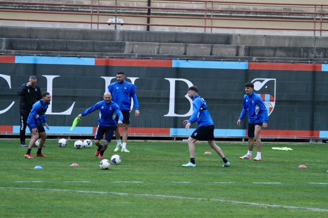 Primo allenamento settimanale per il Catania, Monaco: “Giorni difficili, adesso testa alla partita di Taranto”