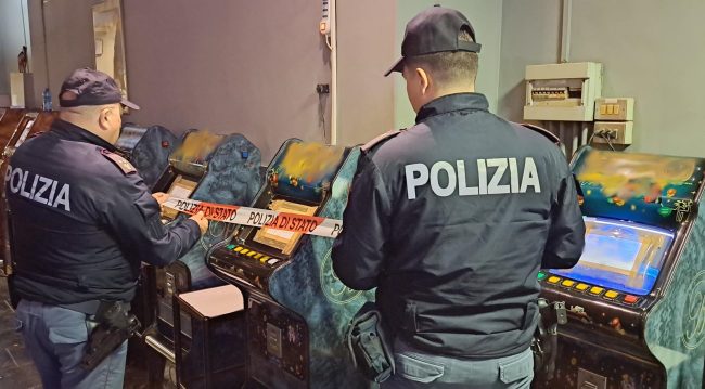 Catania, scoperta sala giochi abusiva