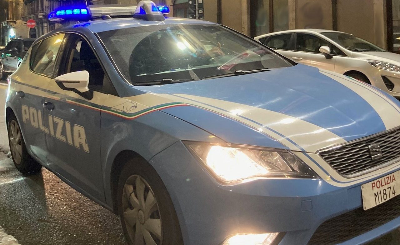 Catania, l’incidente e l’arresto cardiaco: così gli agenti hanno salvato la vita a un uomo