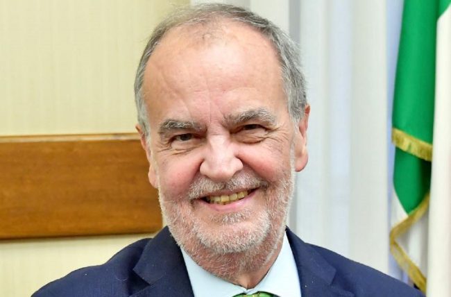 Calderoli sulla Riforma Province: “La Sicilia può decidere di farla”