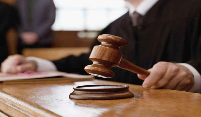 Avvelena la zia per l’eredità, il gip non crede alla versione dell’indagata: “Strategia predatoria”